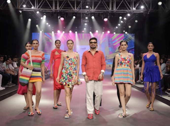 Vishal Makwana elevates next-gen design talent at Ahmedabad fashion showcase